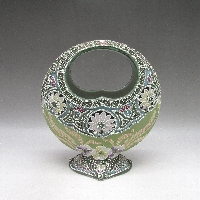 オールド・ニッポン 盛上花文月型花瓶