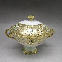 オールドノリタケ 金盛り唐草文スープカップ